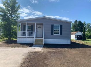11 Trade Winds Ln, Rochester, NH 03867