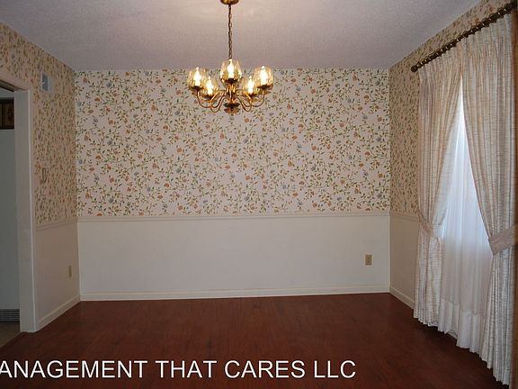 4th image of 1687 Falling Leaf Dr