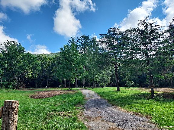 2nd image of 5661 Hills Creek Rd