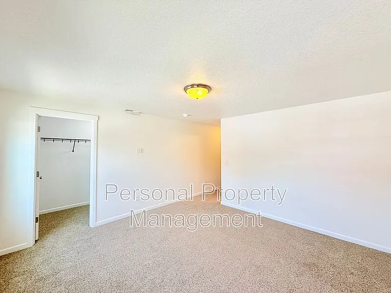 1200 SE 7th St — Photo 8