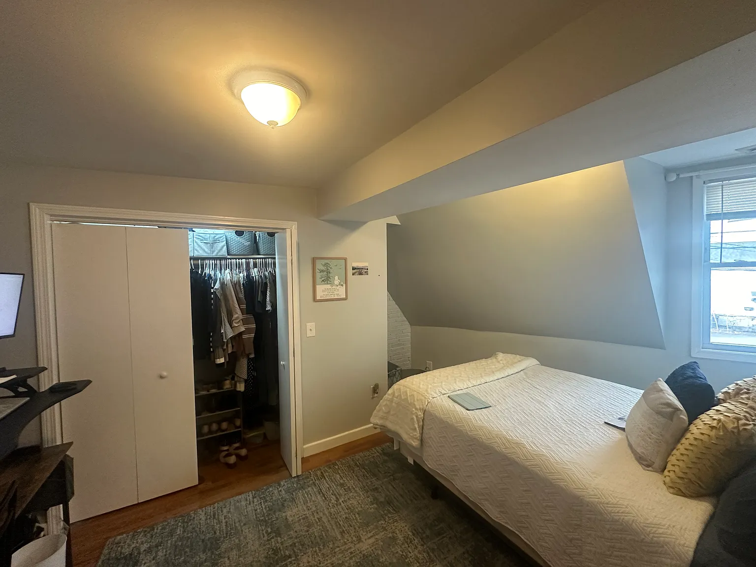 3 bed, 1100 sqft, $3,700 — Photo 2