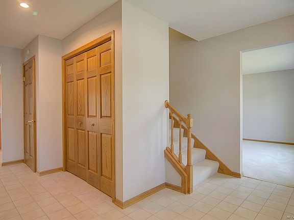 2nd image of 236 Pine St