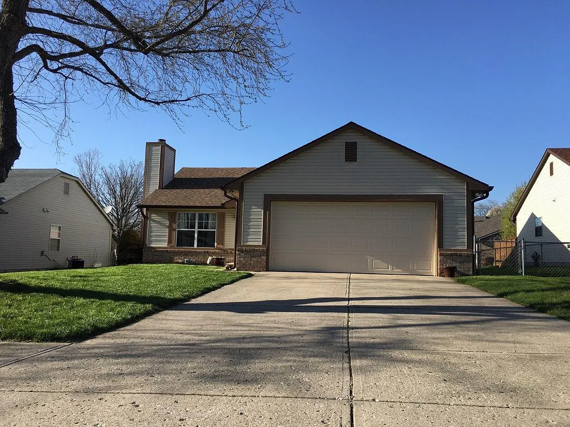 720 Spring Mill Dr photo 1