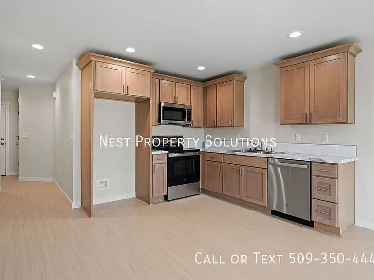 1613 W Lee St #C — Photo 7