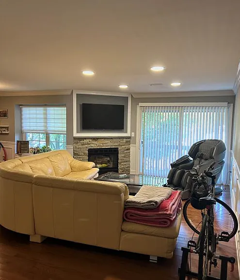 517 Windsor Dr #517 — Photo 2