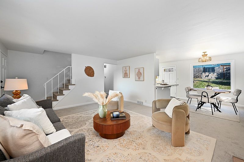 5th image of 6502 27th Avenue NE