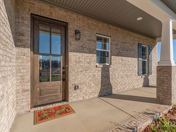 3rd image of 278 Sandpiper Dr #7