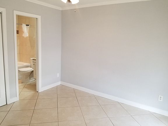 3rd image of 195 SE Serenata Ct