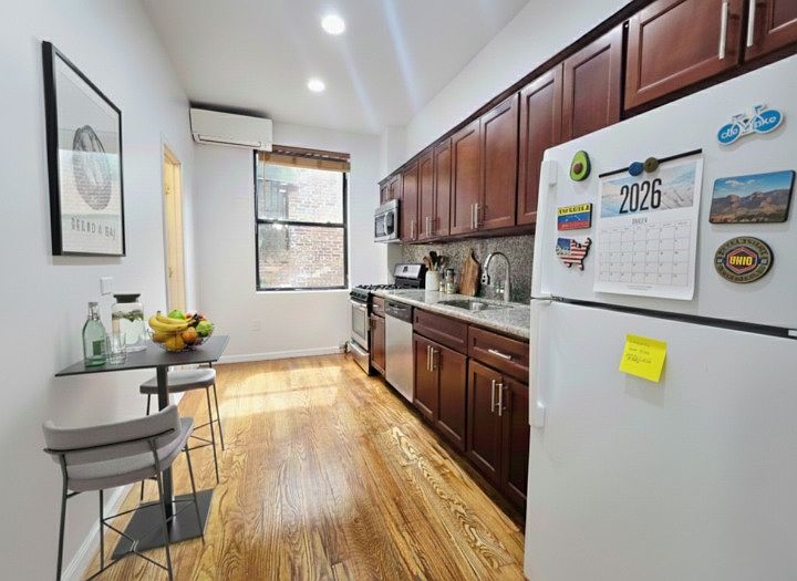 1st image of 168 21st St APT 2C