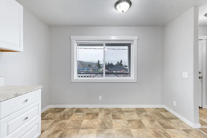 1111 Grand Ave #B — Photo 13