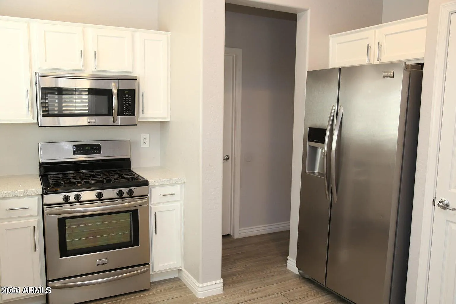 3 bed, 2.5 bath, 1375 sqft, $2,200 — Photo 3