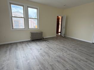 178 Brookwood St #1L, East Orange, NJ 07018