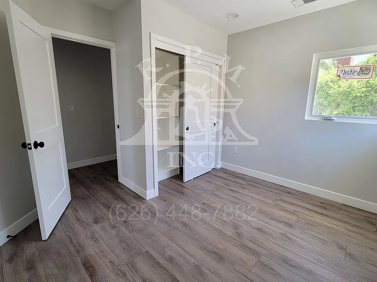 13872-13874 Saranac Dr — Photo 6