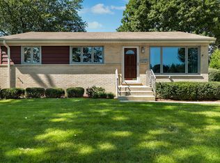 806 S Can Dota Ave, Mount Prospect, IL