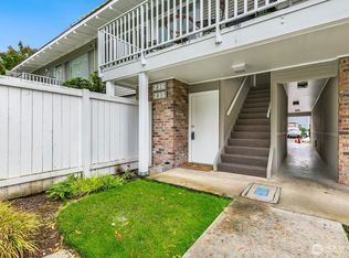 5722 122nd Place SE #235, Bellevue, WA