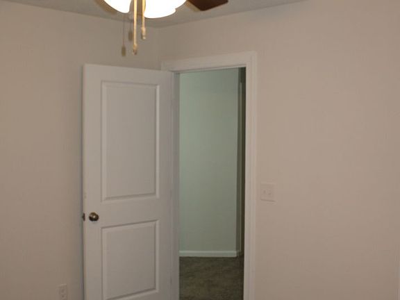 4th image of 846 Lillian Park Dr
