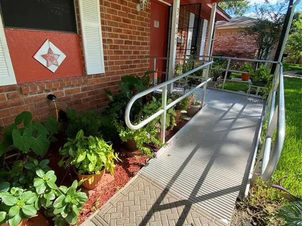 3027 Poe Road, Houston, TX 77051