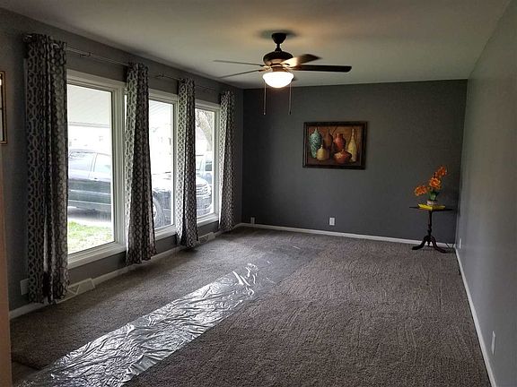 3rd image of 701 S Brittain Ave