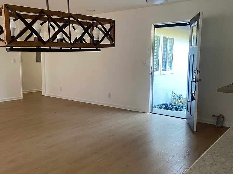 22700 Cantlay St — Photo 16