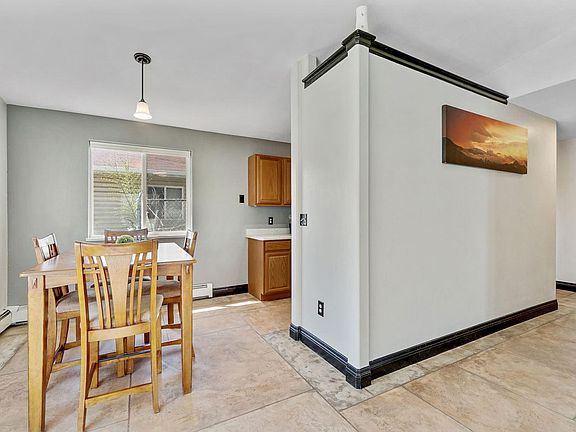 5th image of 309 1/2 Acoma Dr