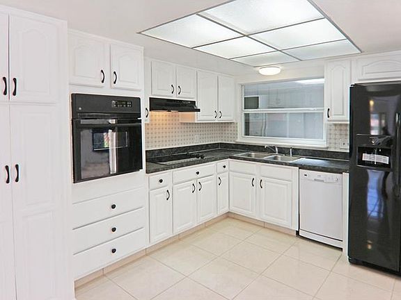 4th image of 6201 Laurelwood Ct