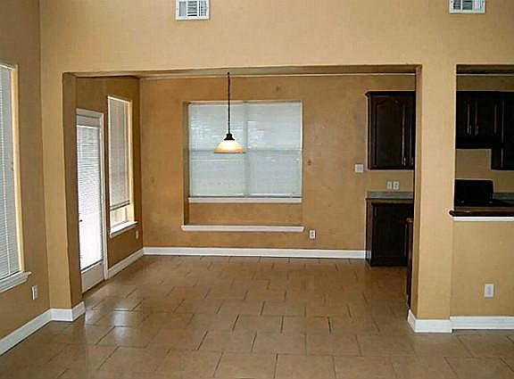 5th image of 8909 Friendswood Dr