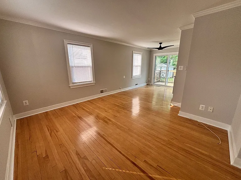 2705 Fort Dr — Photo 4