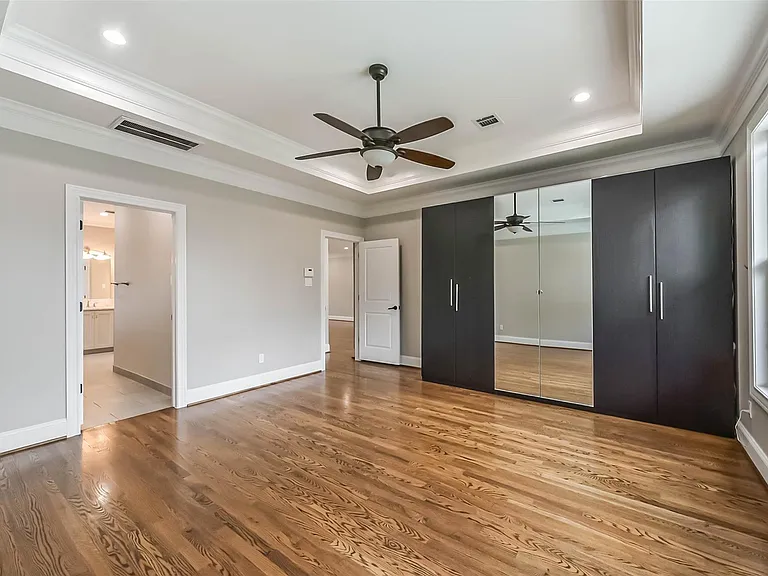 1317 Chantilly Ln — Photo 20