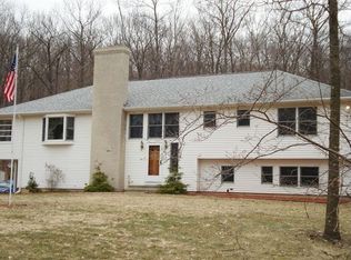 164 E Cotton Hill Rd, Portland, CT 06480