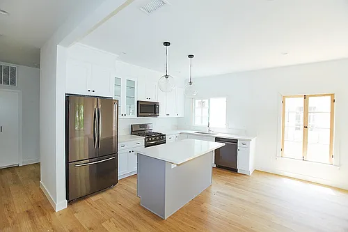 428 N Orange Grove Ave #1 Photo 1