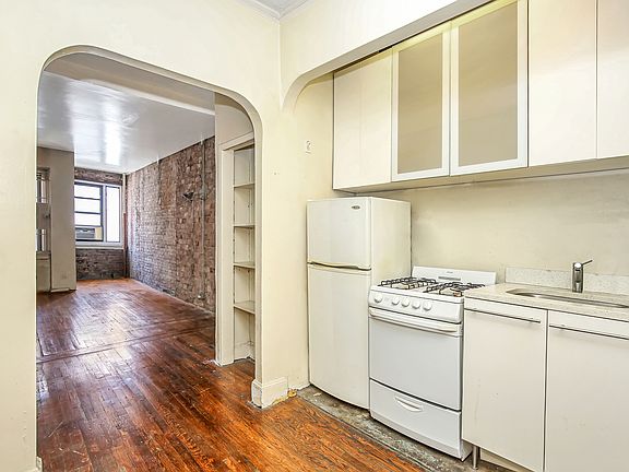 2nd image of 363 3rd Ave APT 4B