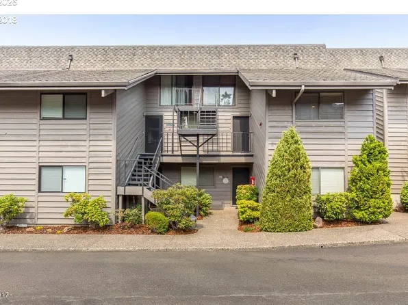 3500 NE West Devils Lake Rd APT 15, Lincoln City, OR 97367