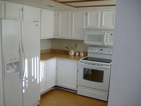 3rd image of 1800 Clubhouse Dr #F59