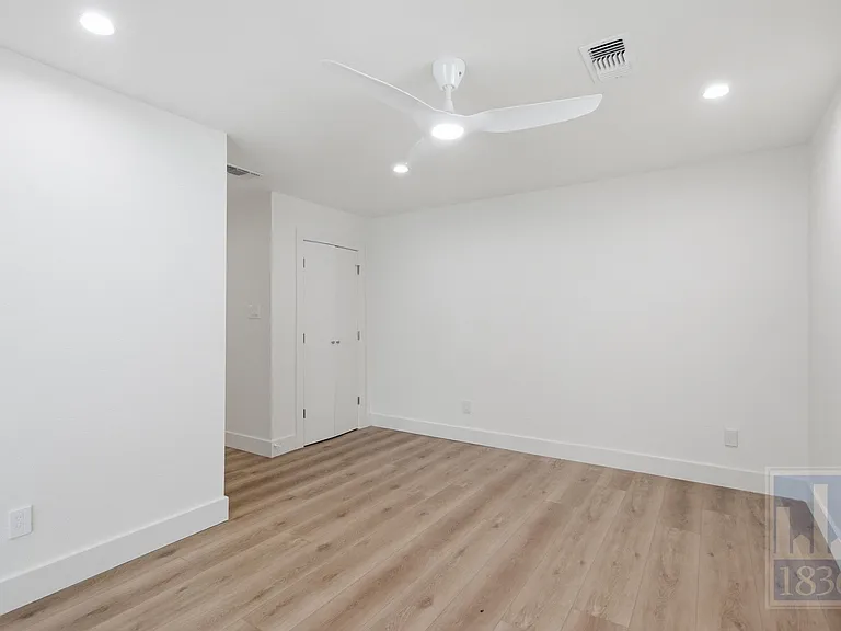 2703 Burleson Rd — Photo 13