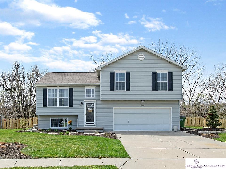 15863 Willow Cir, Omaha, NE 68136 Zillow