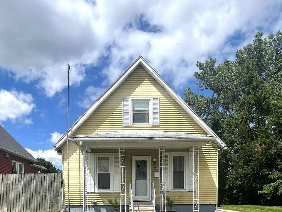 1st image of 797 E Knox St