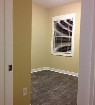 4th image of 930 Wealthy St SE APT 1