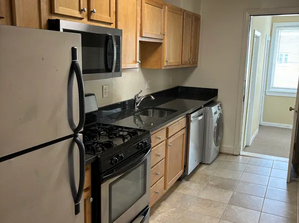 2308 40th St NW APT 4, Washington, DC 20007