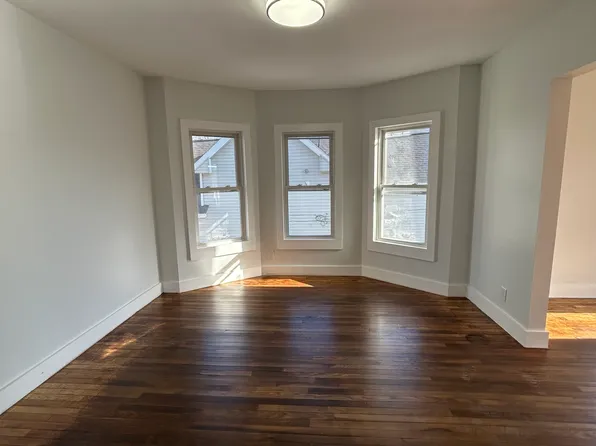 6 Holmes St #2, Nashua, NH 03060