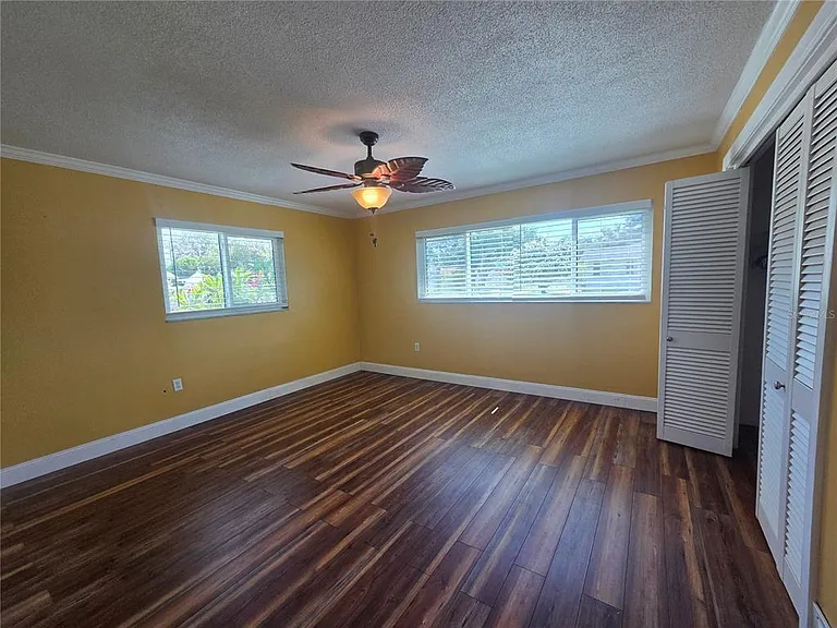 1435 Santa Clara Dr — Photo 7