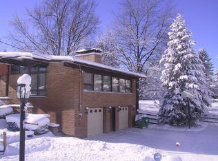 9330 Glenwood Trl, Brecksville, OH 44141