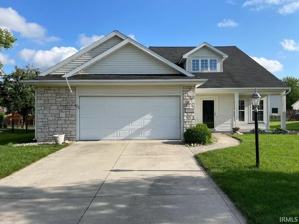 1017 Island Brooks Ln, Fort Wayne, IN 46845