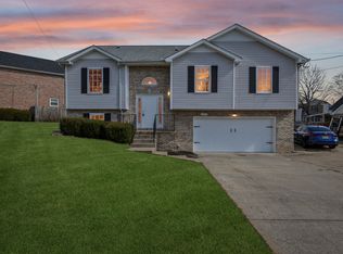 1307 Bluebonnet Dr, Clarksville, TN 37042