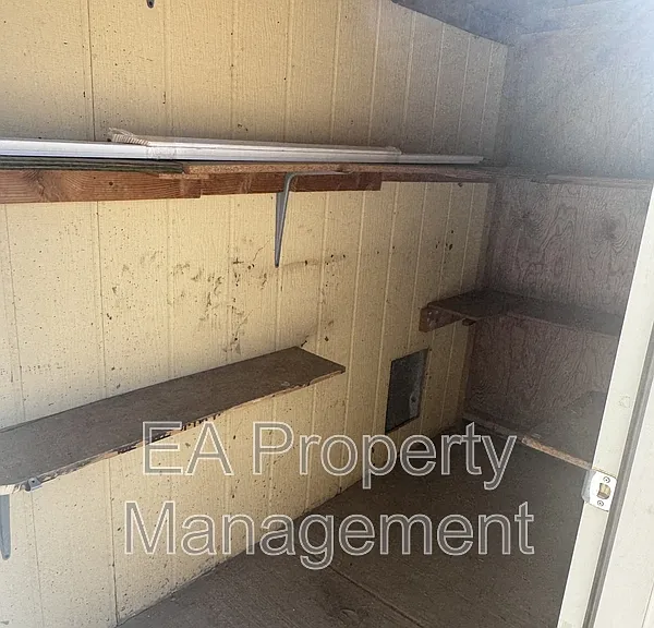 1702 Halo Cir SE — Photo 28