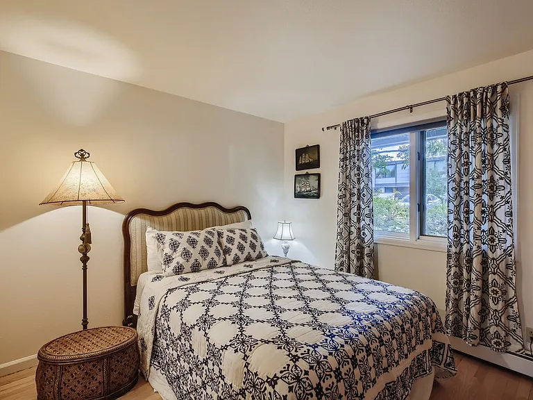 251 Pearl St #2 — Photo 17