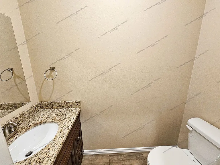 9907 Landry Dr — Photo 12