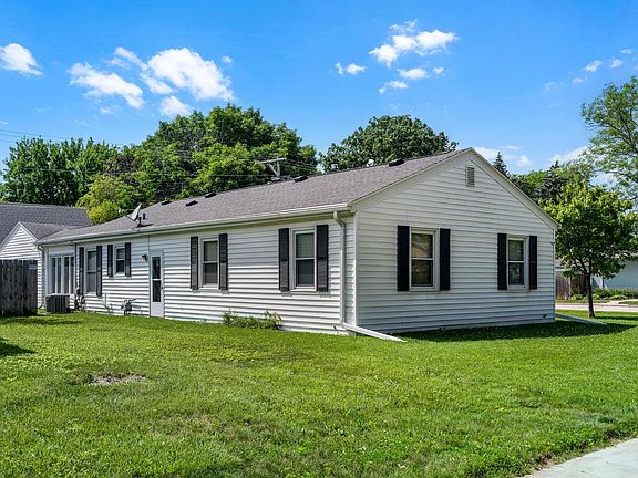 4th image of 601 Isabelle AVENUE