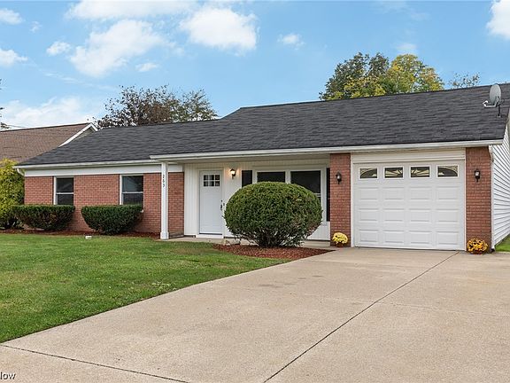 2nd image of 263 W Parkway Dr