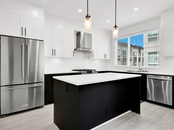 7288 188th St #1, Surrey, BC V4N 3G6