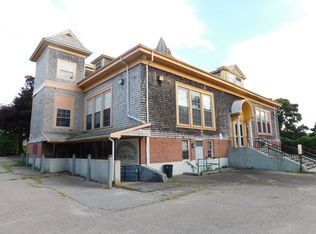 2 Knowles Ave, East Wareham, MA 02538